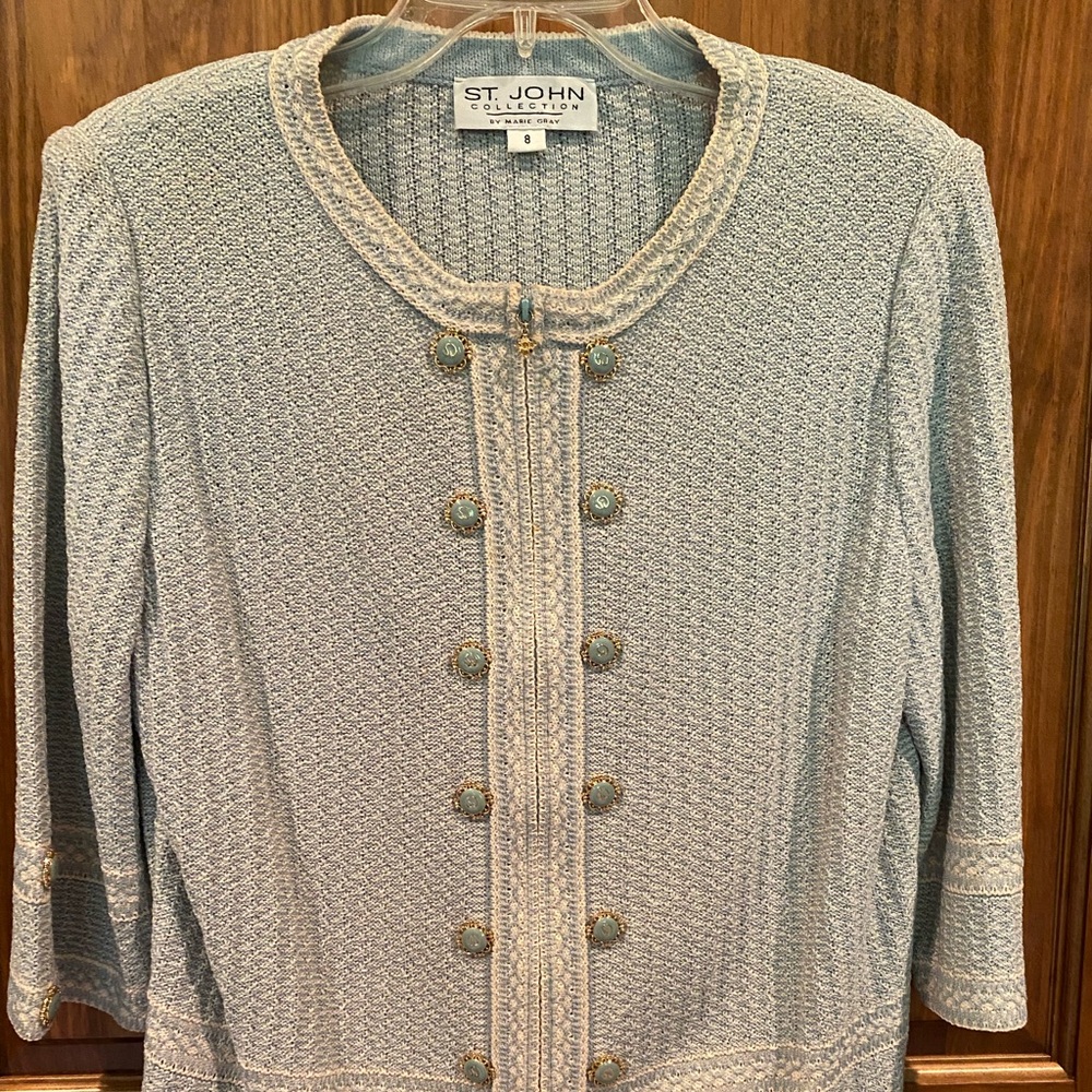 St John Knit light blue size 8 skirt and jacket